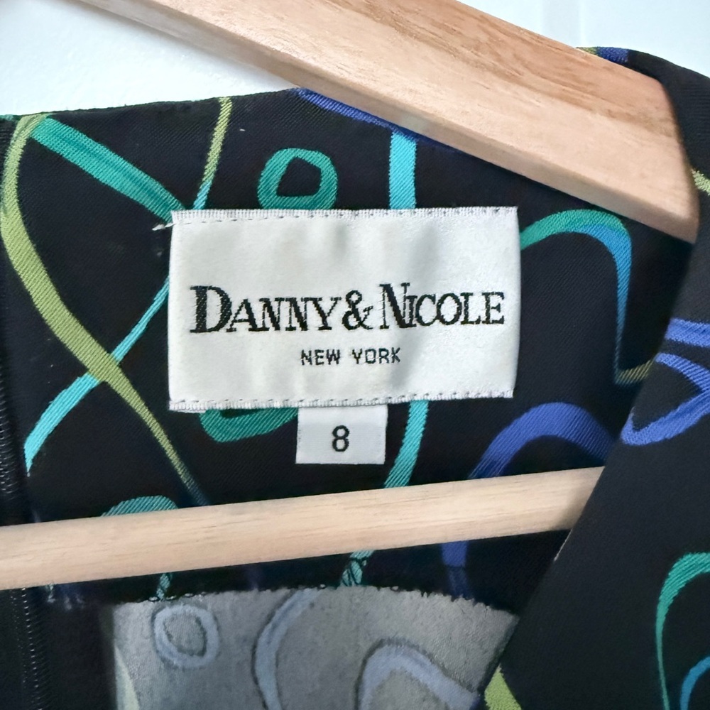 Danny & Nicole Black and Blue Abstract Midi Dress - Picture 2 of 4